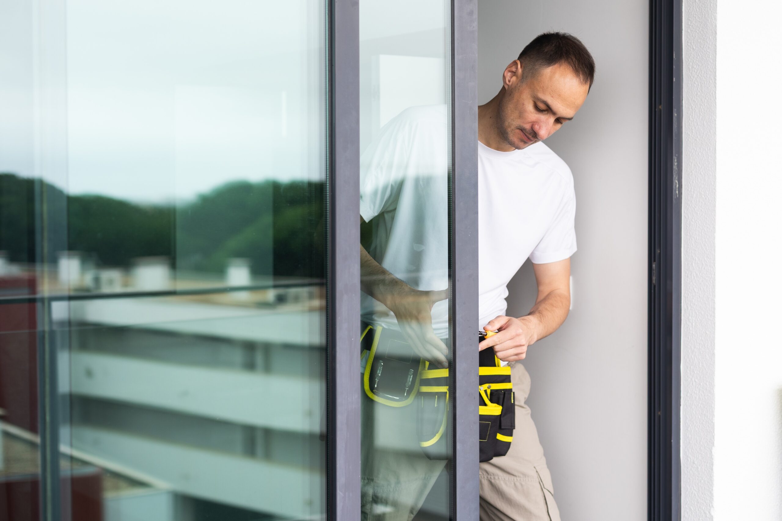 Signs You Need Sliding Glass Door Repair Before It Gets Worse